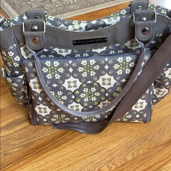 Petunia pickle bottom - Oslo-in-Bloom City Carryall - Diaper Bag - Picture 1 of 12